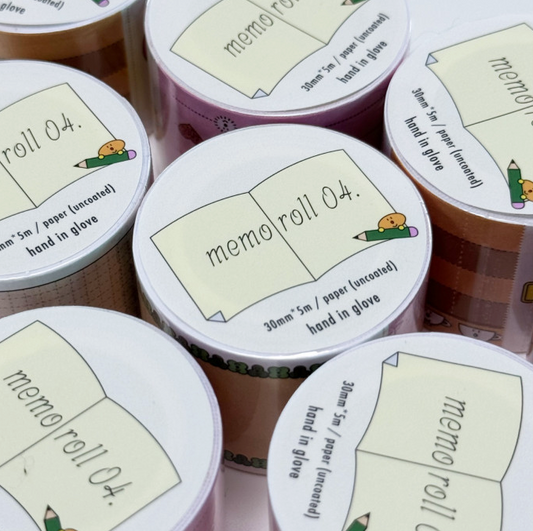 Hand in glove Memo roll 04