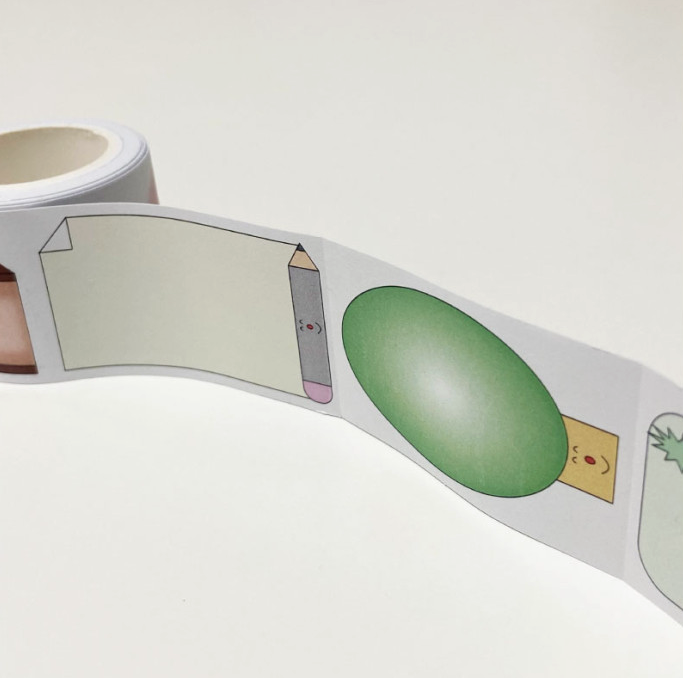 Hand in glove Memo roll 02